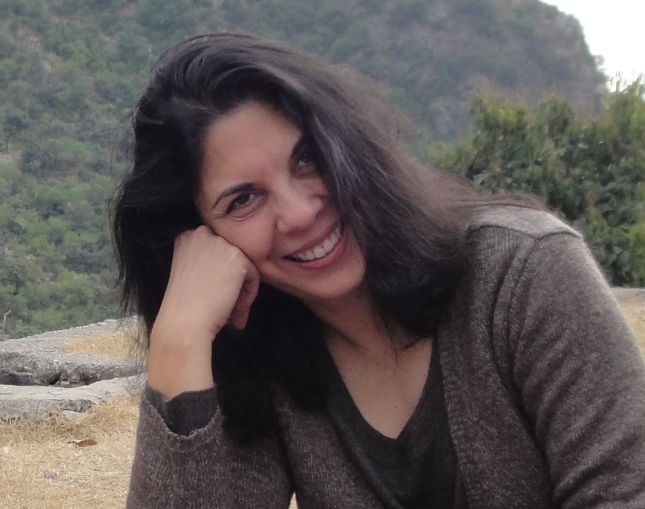 Dr Asma Naveed
